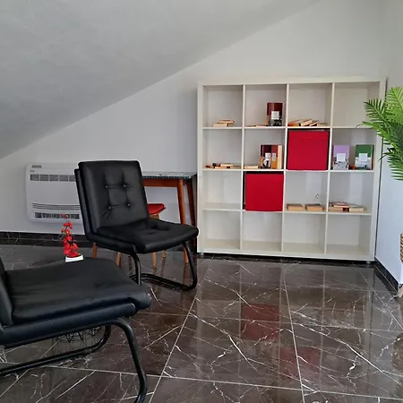 Vlado Apartment *